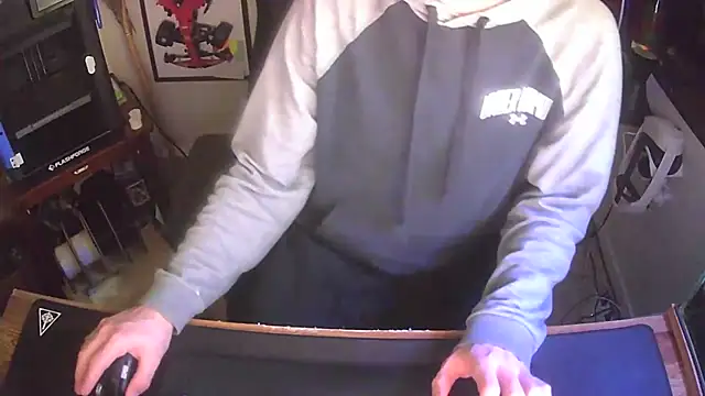 k dick online show from April 7, 2026, 5:09 am
