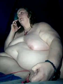 Snapshot of PainPriness chatting on October 20, 2025, 10:54 pm PainPriness online show from October 20, 2025, 10:54 pm