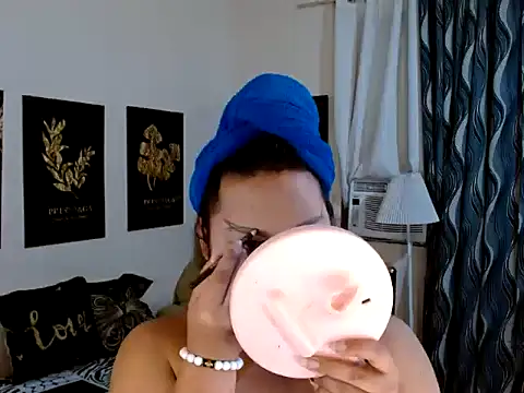 TSbrianaHugeCock online show from February 2, 2026, 4:28 pm