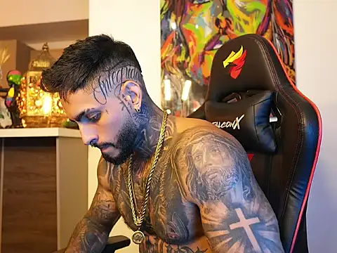 Snapshot of logan_hugh8 chatting on October 2, 2025, 1:31 am logan hugh8 online show from October 2, 2025, 1:31 am