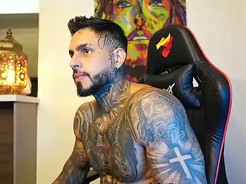 Snapshot of logan_hugh8 chatting on September 24, 2025, 4:19 am logan hugh8 online show from September 24, 2025, 4:19 am