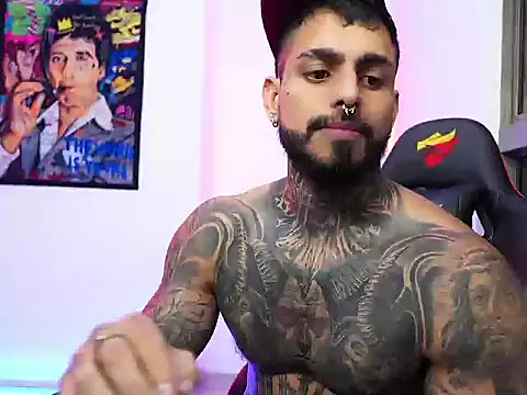 Snapshot of logan_hugh8 chatting on October 25, 2025, 3:28 am logan hugh8 online show from October 25, 2025, 3:28 am