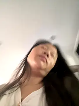 Snapshot of coco-o chatting on October 6, 2025, 12:01 am coco-o online show from October 6, 2025, 12:01 am