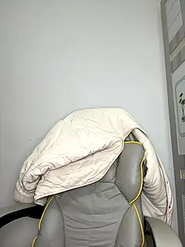 Snapshot of coco-o chatting on October 29, 2025, 5:17 am coco-o online show from October 29, 2025, 5:17 am