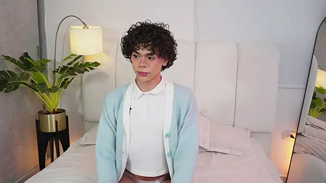 Snapshot of Timmyshy_ chatting on November 25, 2025, 3:51 am Timmyshy online show from November 25, 2025, 3:51 am