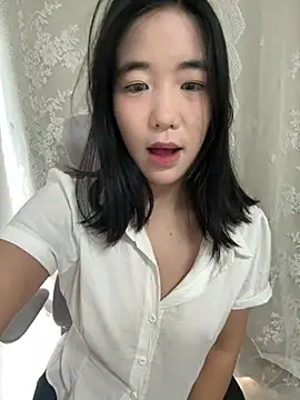 luluya1314 online show from July 12, 2026, 2:12 am