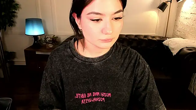 Snapshot of Dark_Moni chatting on September 19, 2025, 2:48 am Dark Moni online show from September 19, 2025, 2:48 am