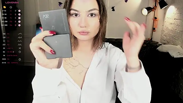 Snapshot of Dark_Moni chatting on October 29, 2025, 3:05 am Dark Moni online show from October 29, 2025, 3:05 am