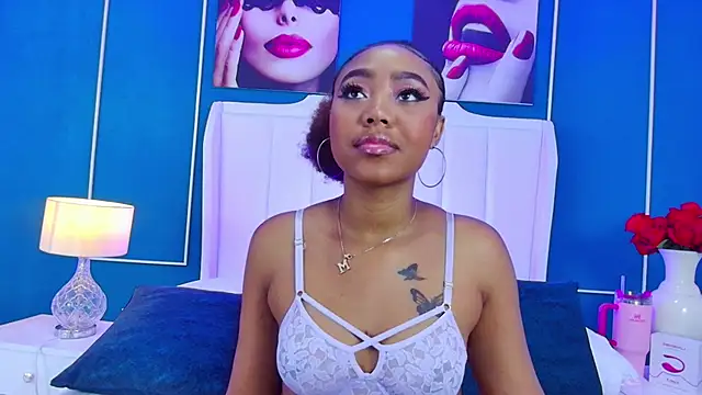 Snapshot of AngelaRoberts chatting on October 22, 2025, 4:23 am AngelaRoberts online show from October 22, 2025, 4:23 am