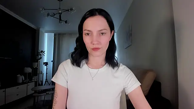 AdeleShinemm online show from March 31, 2026, 4:03 am