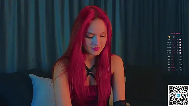 Snapshot of GildedKitten chatting on October 8, 2025, 6:08 pm GildedKitten online show from October 8, 2025, 6:08 pm