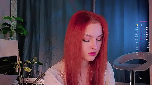 GildedKitten online show from November 7, 2025, 6:34 pm