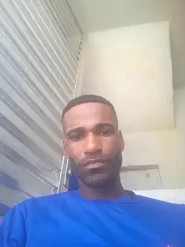 negrobrazil92 online show from November 3, 2025, 2:09 pm