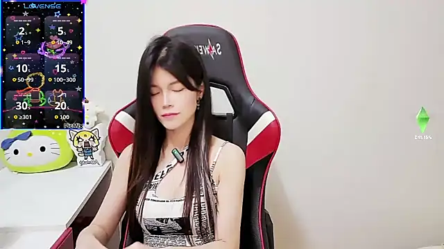 Alina10932 online show from October 9, 2025, 7:53 am