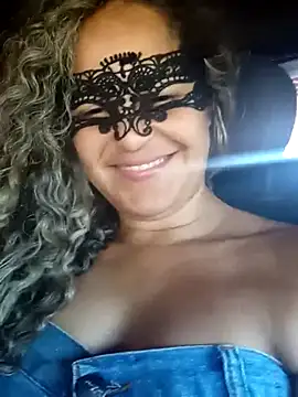 Snapshot of RaphinhaSanches chatting on September 27, 2025, 12:22 pm RaphinhaSanches online show from September 27, 2025, 12:22 pm