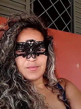 Snapshot of RaphinhaSanches chatting on September 19, 2025, 1:48 pm RaphinhaSanches online show from September 19, 2025, 1:48 pm