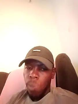 Snapshot of Skhalo26 chatting on November 15, 2025, 11:47 am Skhalo26 online show from November 15, 2025, 11:47 am