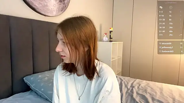 Snapshot of EllieDream chatting on September 21, 2025, 7:13 am EllieDream online show from September 21, 2025, 7:13 am