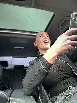 Snapshot of _JessyRey_ chatting on October 2, 2025, 6:17 am  JessyRey  online show from October 2, 2025, 6:17 am