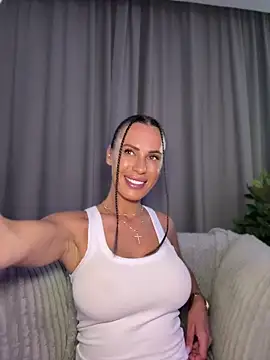 JessyRey  online show from July 9, 2026, 5:01 pm
