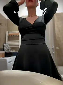 Snapshot of _JessyRey_ chatting on September 20, 2025, 6:18 am  JessyRey  online show from September 20, 2025, 6:18 am