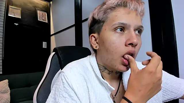 AlanRed  online show from September 20, 2025, 11:32 pm