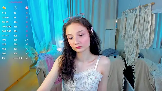 MilliMouse online show from October 11, 2025, 6:09 pm