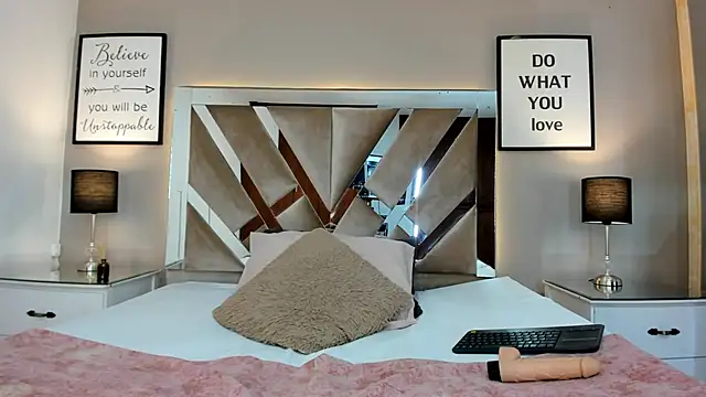 Snapshot of cellestehot chatting on October 27, 2025, 11:55 am cellestehot online show from October 27, 2025, 11:55 am