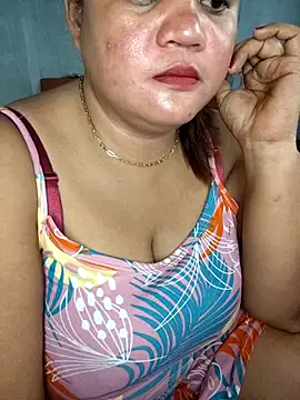 Snapshot of lady_rosie chatting on September 28, 2025, 7:48 am lady rosie online show from September 28, 2025, 7:48 am