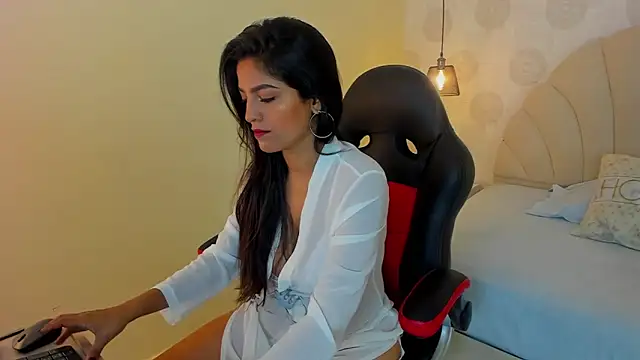 WAGNER ANNY online show from October 11, 2025, 7:04 pm