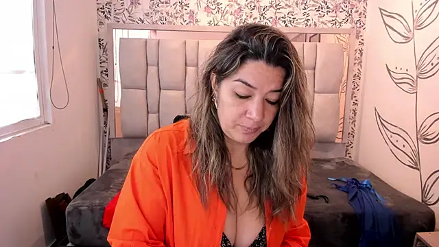 Snapshot of Chanel__Rose__ chatting on September 15, 2025, 12:16 pm Chanel Rose online show from September 15, 2025, 12:16 pm
