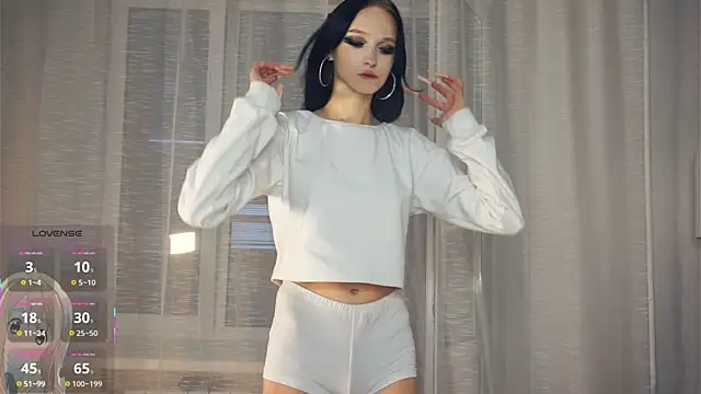 Snapshot of MalvinaKroening chatting on October 18, 2025, 4:47 am MalvinaKroening online show from October 18, 2025, 4:47 am