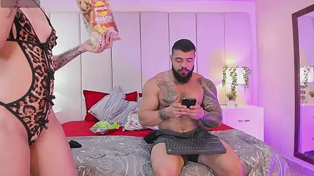 college muscle ass1 online show from October 22, 2025, 12:21 am