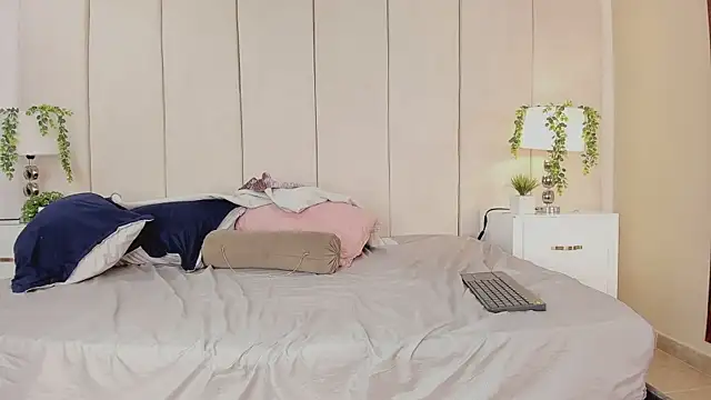 college muscle ass1 online show from September 27, 2025, 5:41 pm