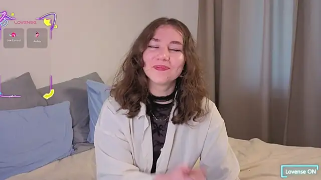 JoanMurphy online show from October 19, 2025, 1:03 pm