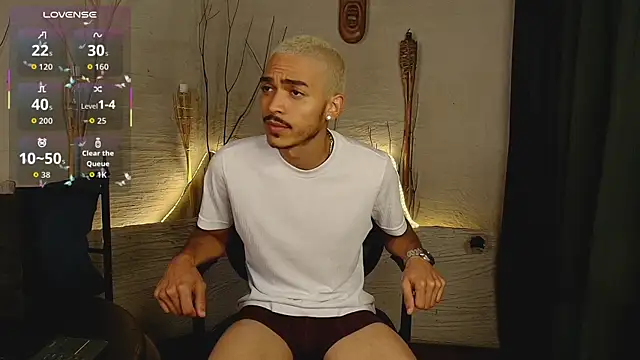 MarcusRain  online show from November 18, 2025, 7:28 pm