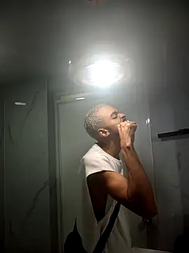 MarcusRain  online show from October 27, 2025, 2:29 pm