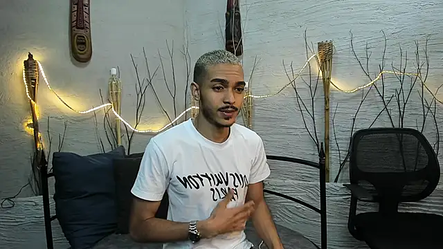 MarcusRain  online show from February 17, 2026, 3:37 am