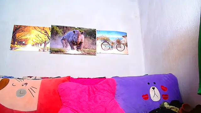 LoloQueen5 online show from November 7, 2025, 7:46 am