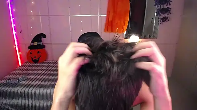 Snapshot of Justin_gray_ chatting on October 29, 2025, 3:11 pm Justin gray online show from October 29, 2025, 3:11 pm