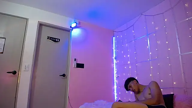 Snapshot of Justin_gray_ chatting on October 6, 2025, 8:42 pm Justin gray online show from October 6, 2025, 8:42 pm