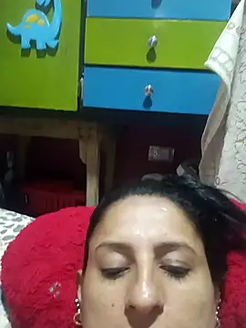 Snapshot of Titiss8921 chatting on September 27, 2025, 1:56 am Titiss8921 online show from September 27, 2025, 1:56 am