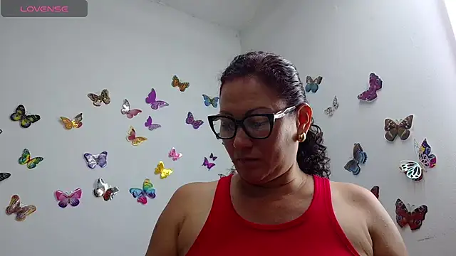 Snapshot of TifanyQueen_ chatting on July 15, 2026, 3:52 pm TifanyQueen online show from July 15, 2026, 3:52 pm