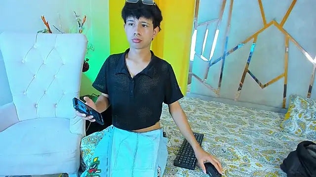 Snapshot of bjorn_andresen_ chatting on October 25, 2025, 7:36 pm bjorn andresen  online show from October 25, 2025, 7:36 pm