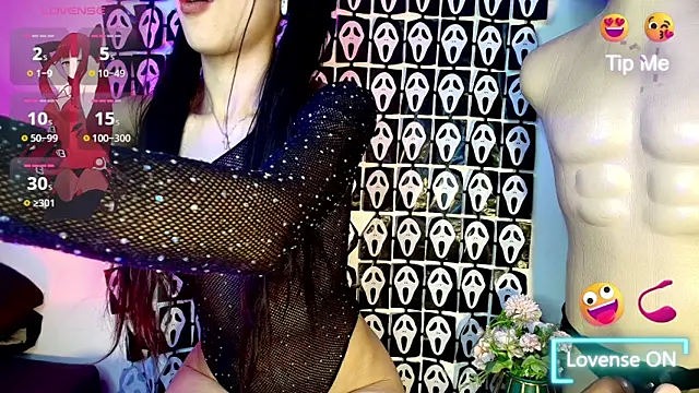 Snapshot of Valkiria_09 chatting on October 15, 2025, 4:04 pm Valkiria 09 online show from October 15, 2025, 4:04 pm