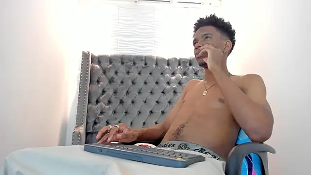 nero reyd online show from September 22, 2025, 7:20 pm