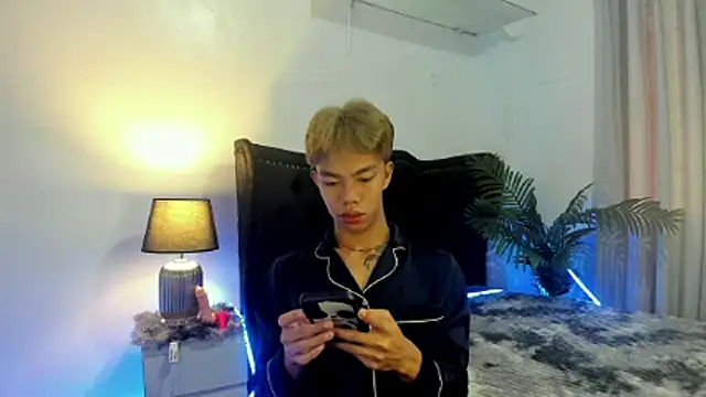 jersthebigfuckerxxx online show from October 10, 2025, 5:08 am