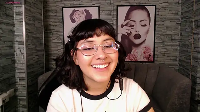 Snapshot of Shizuko_b chatting on September 13, 2025, 3:17 am Shizuko b online show from September 13, 2025, 3:17 am
