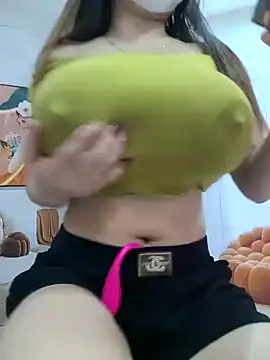 Snapshot of Kiki-vivi chatting on September 24, 2025, 12:51 am Kiki-vivi online show from September 24, 2025, 12:51 am