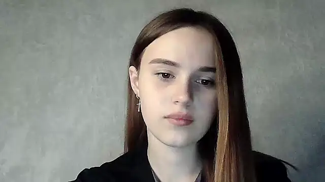 SweetLoraa online show from September 18, 2025, 7:17 pm